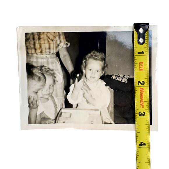 Vtg Baby First Birthday Monochrome Photography Found Snapshot Landscape B&W - Picture 3 of 4